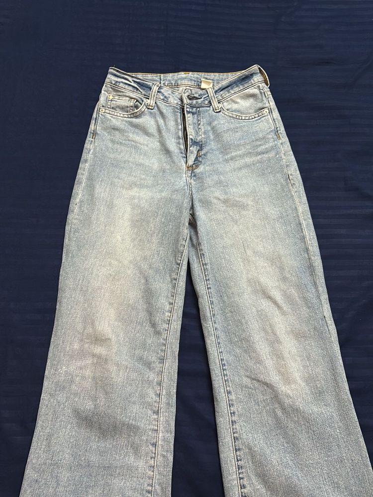 Light Wash Wide Leg Jeans