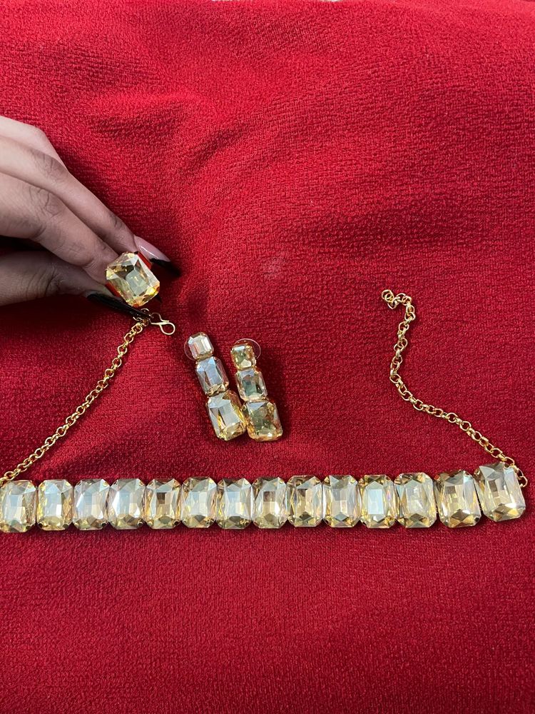 Elegant Gemstone Necklace Set