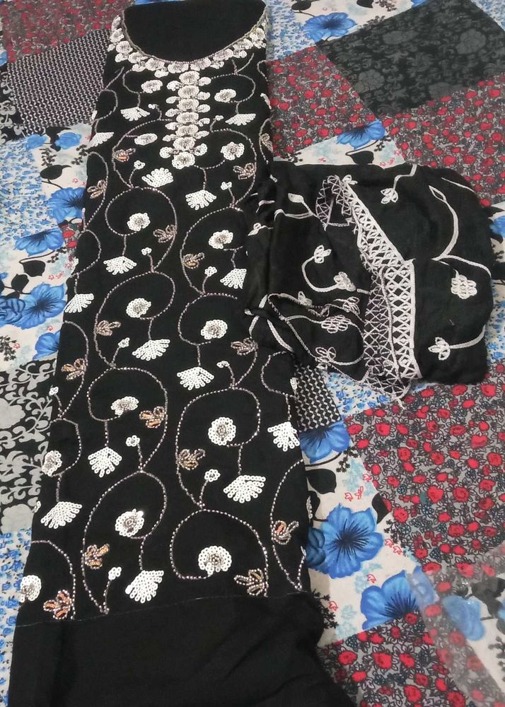 Black Handwrk Suit Metarial