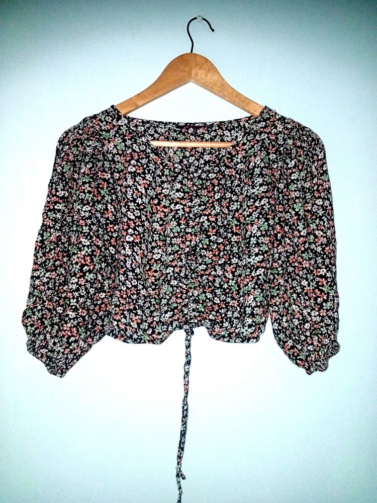 Cute Floral Printed Crop Top (Women&#39;s)