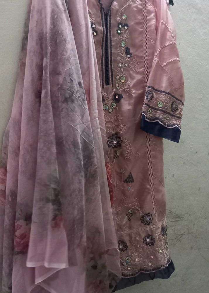 Pink Pakistani Set with embroidery n cutdana work