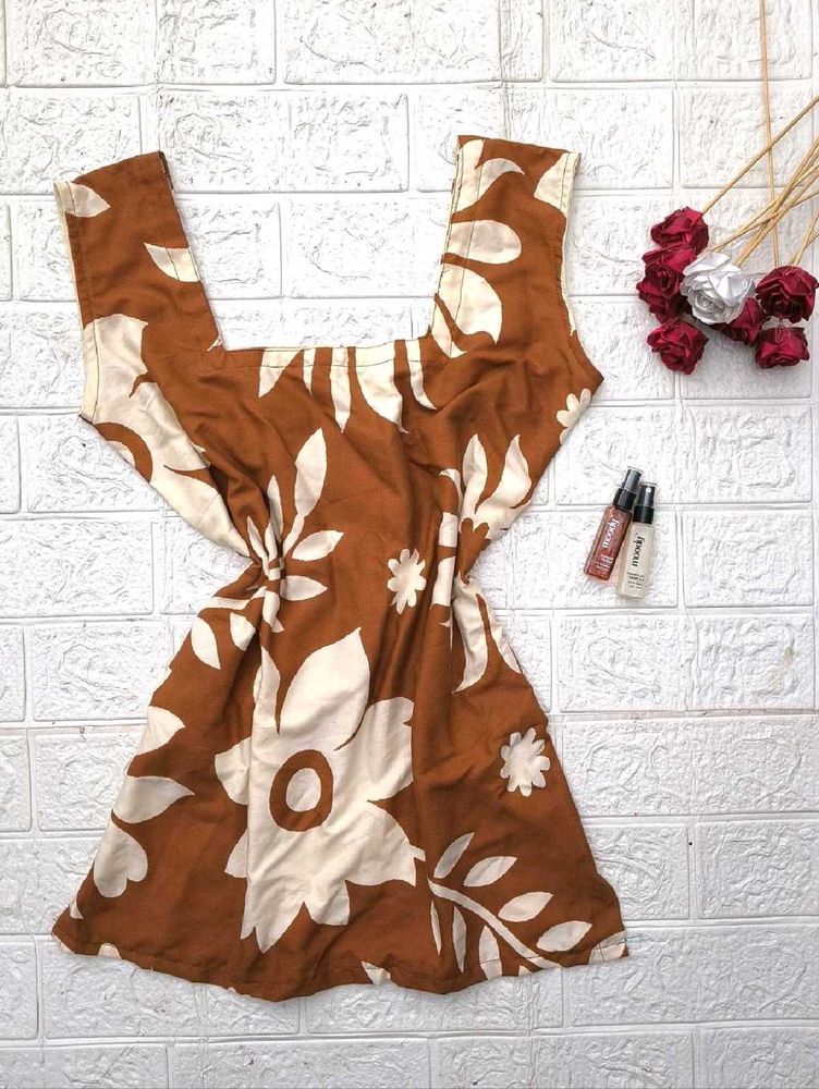 Pinteresty Floral Short Kurti