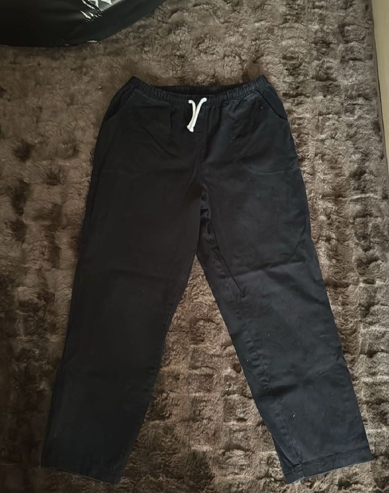 Oversized Joggers (M) Size