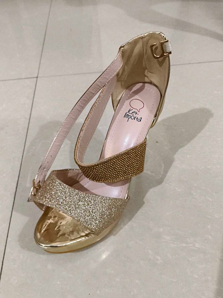 Sparkly Gold Heels - Size 7
