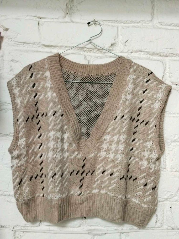 Houndstooth Knit Vest