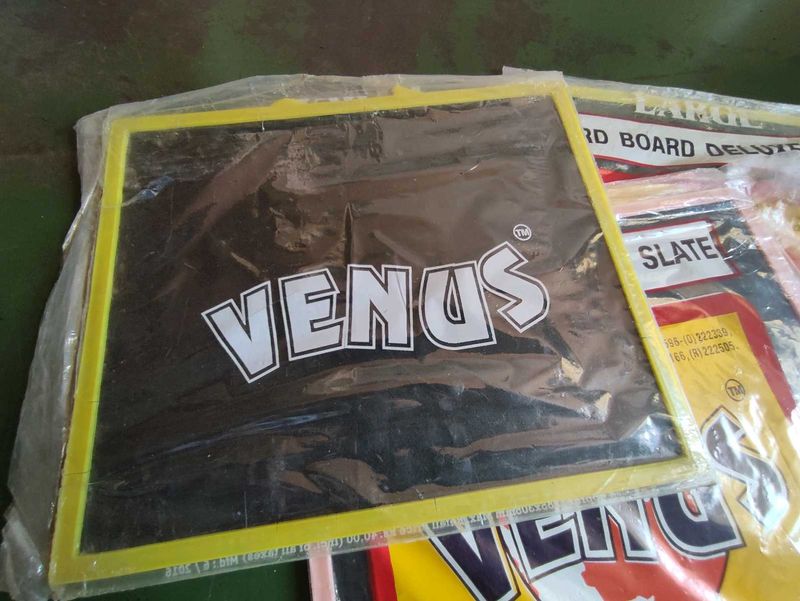 Venus Slate Board - Deluxe