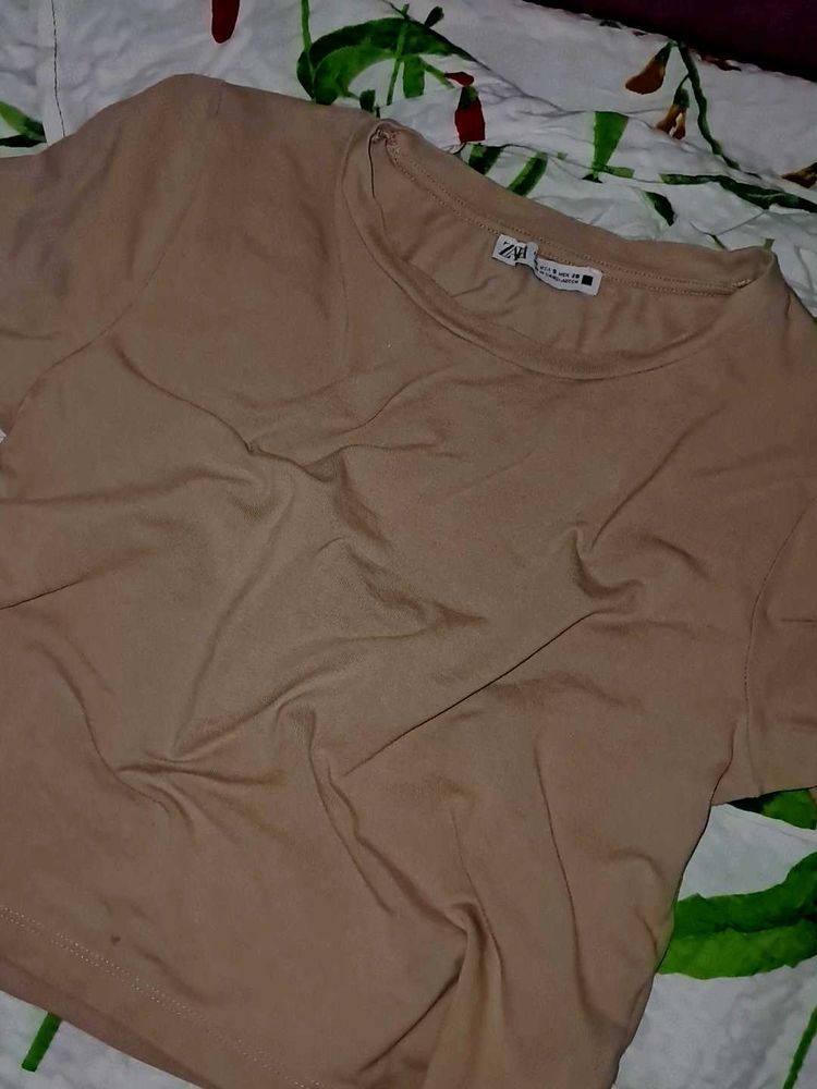 Zara cropped stretch t-shirt