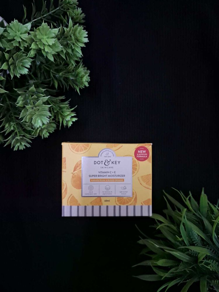 Dot &amp; Key Moisturizer