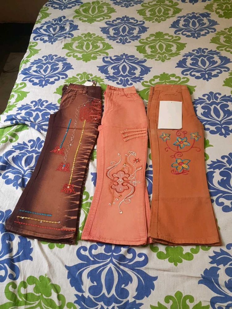 3 Bootcut Embroidered Jeans
