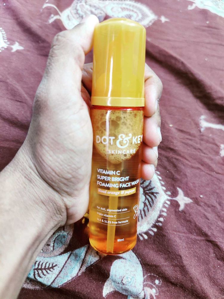 Dot &amp; Key Vitamin C Face Wash