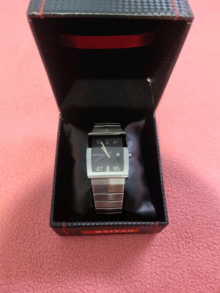 Original Titan  men wrist watch...........