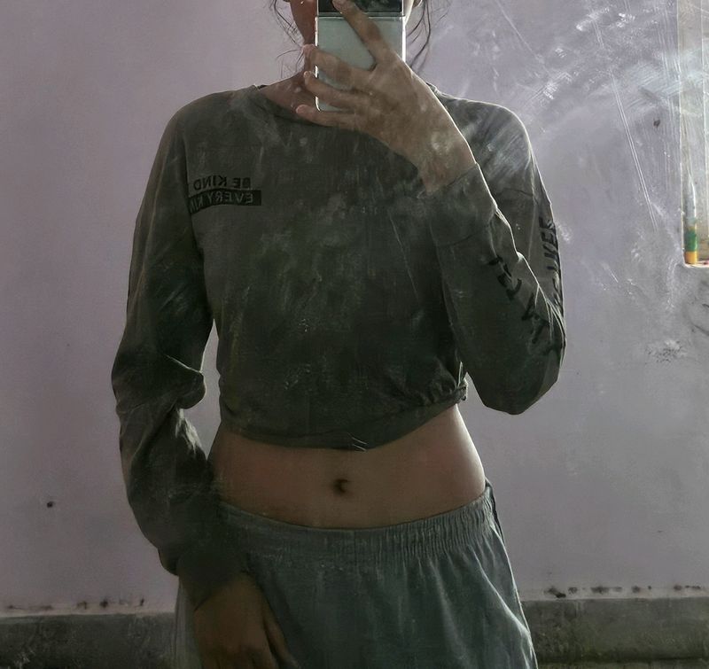 cropped sweatshirt/jumper - lifestyle brand