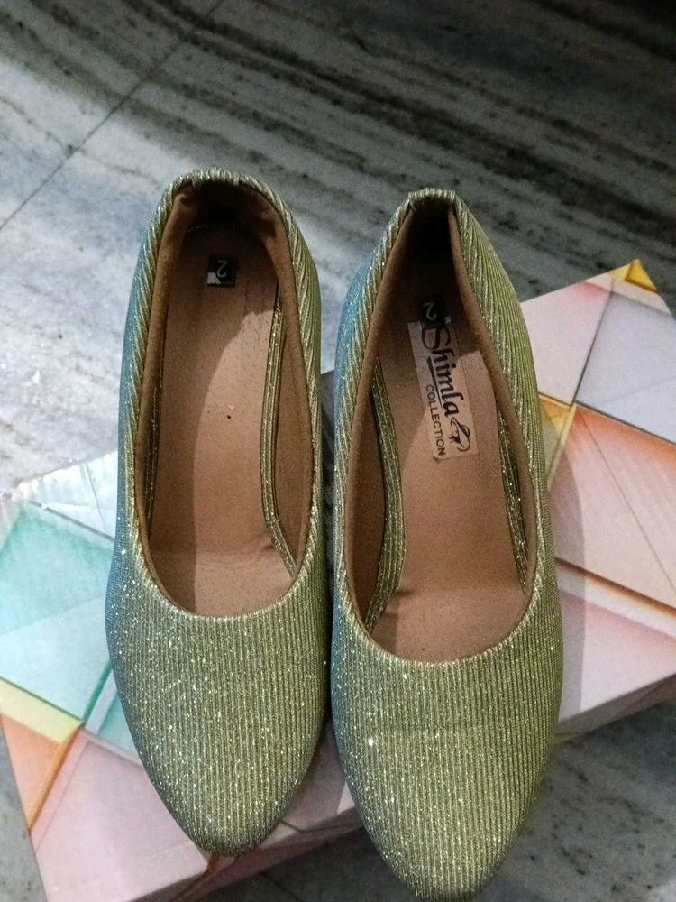 Sparkling Gold Ballerinas