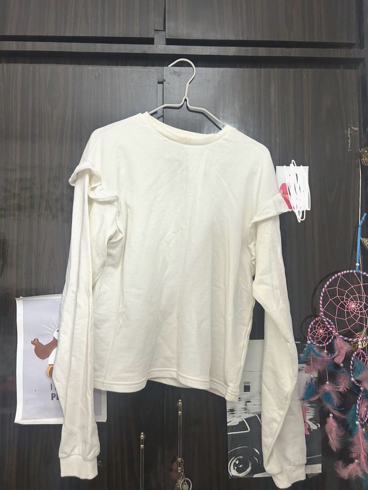 cute sylish white top for pretty women out there