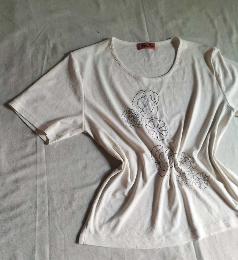 White Tshirt