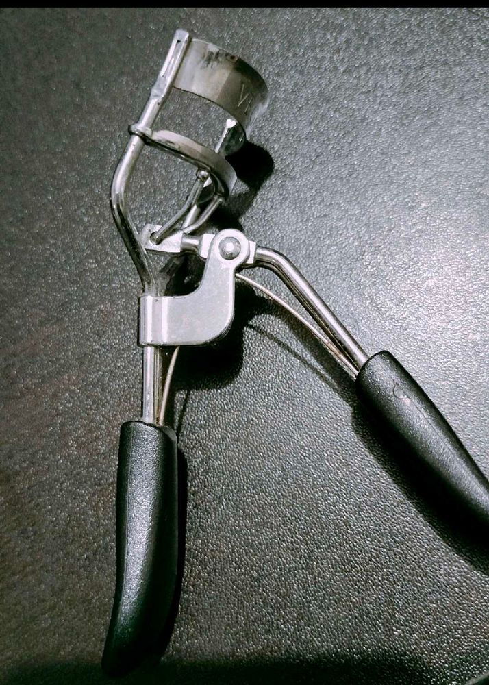 Eyelash Curler - Gently Used