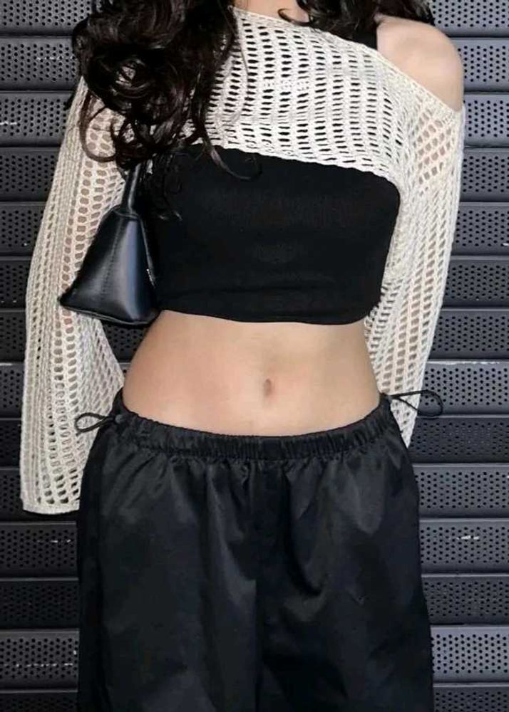 NEWME CROPPED CROCHET TOP