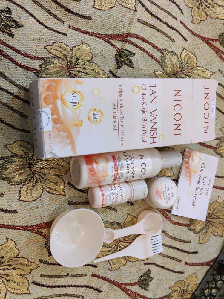 Nicconi Tan Vanish Skin Polish
