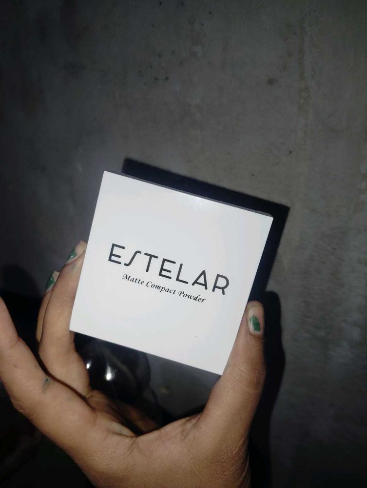 Estelar Matte Compact Powder