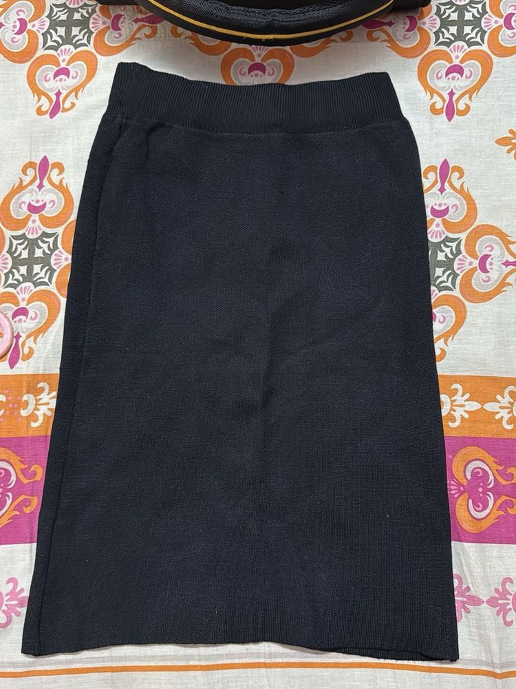 Stretchable Black Skirt