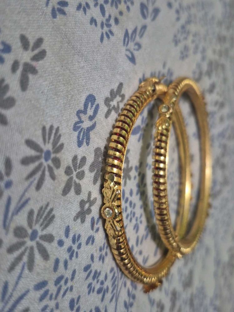 Golden Bangle Set