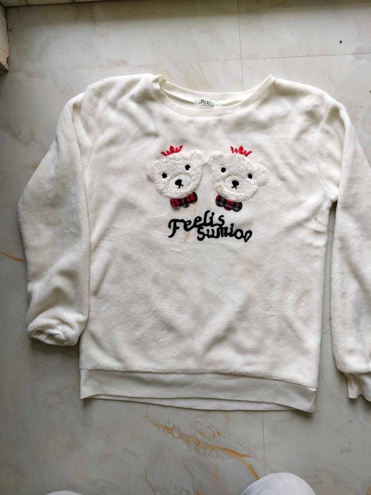 Cute Bear Applique Sweatshirt
