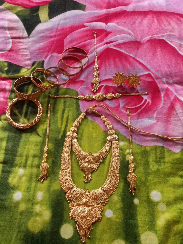 Gold Plated Jewellery Set