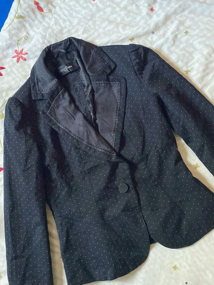 Jones Wear Black Polka Dot Blazer