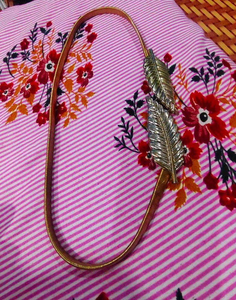 Leaf Design Gold Belt
