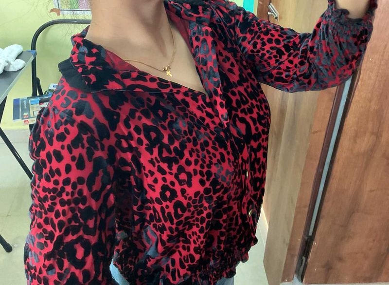 Liz &amp; Me red and black leopard print stretch top.