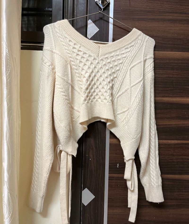 Cream Knit Cropped Sweater With Ribbons