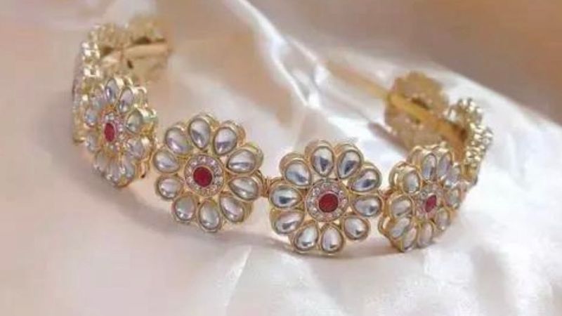 Elegant Kundan Floral Headband