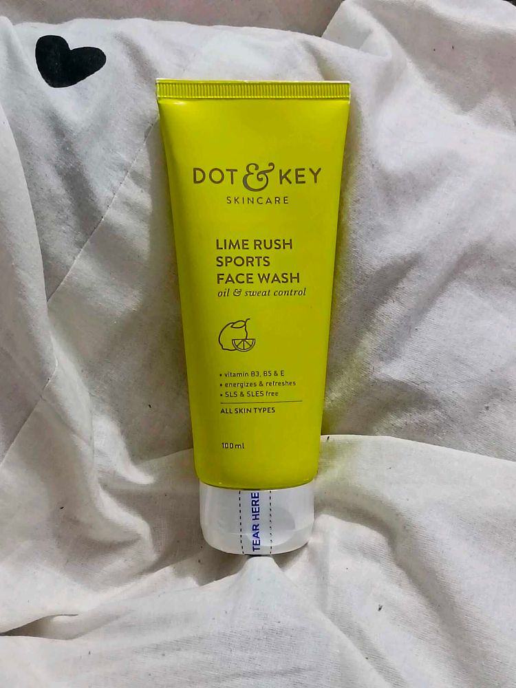 Dot &amp; Key Lime Face Wash