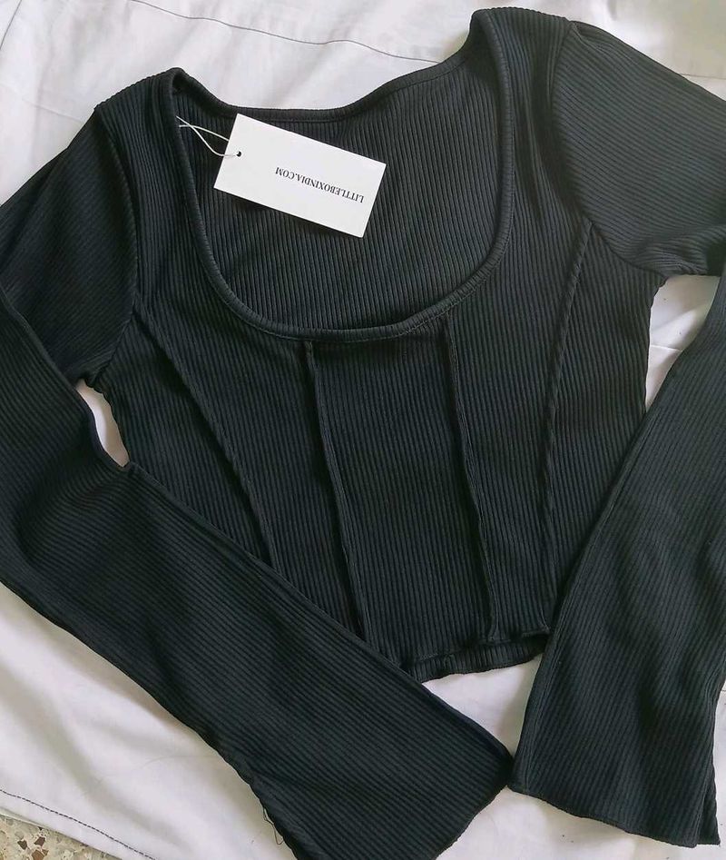 Dramatic Sleeves Crop Top