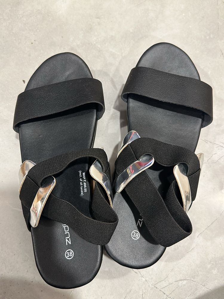 Zudio Sandals