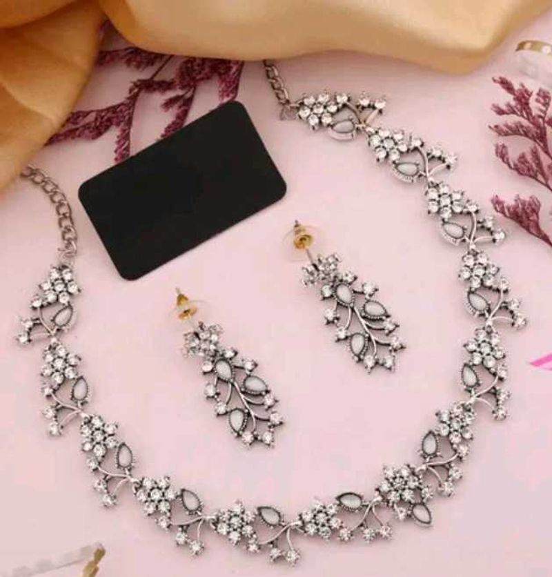 Elegant Jewelry Set