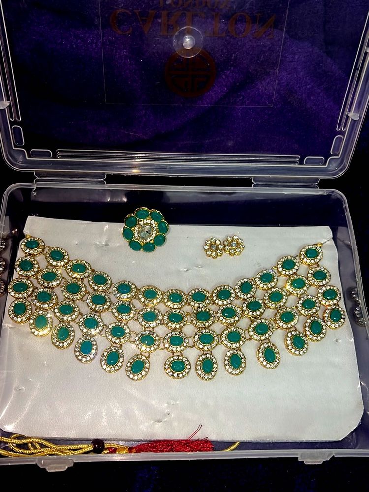 Emerald Green Jewellery Set