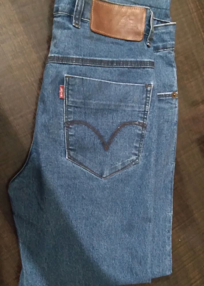 Levis Jeans For Men And women
