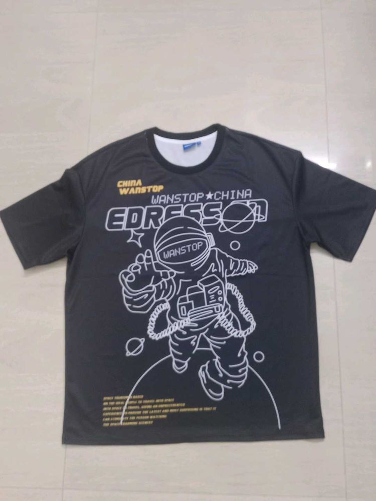 Cool Graphic Print T-Shirt