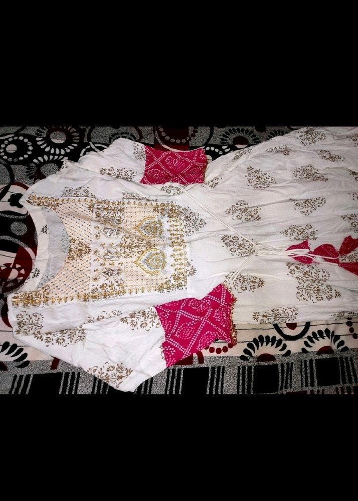 Beautiful White And Pink Frock With Pretty Designs 😍❤️