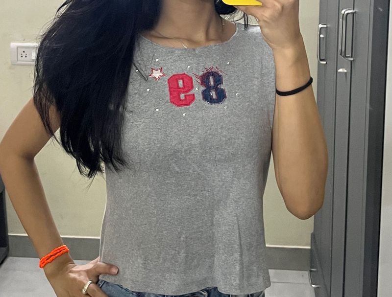 SALE ‼️Y2K T-shirt