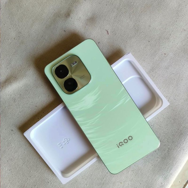 IQOO Z9x 5G New Mobile With Box