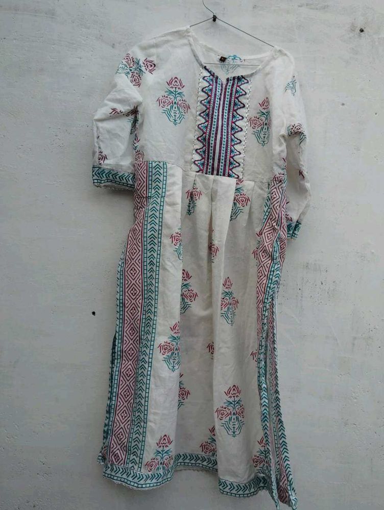 White Floral Print Kurti
