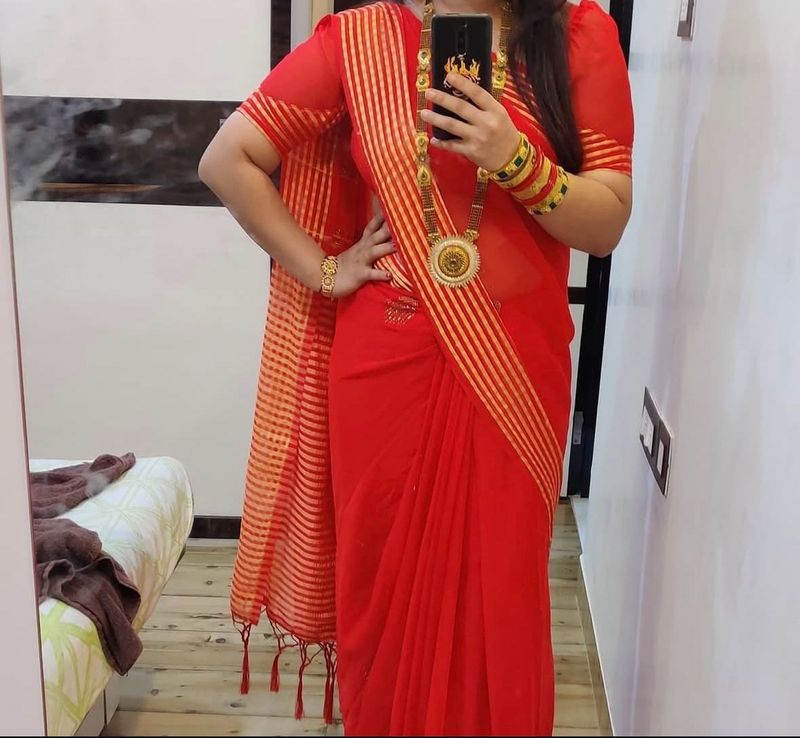 Elegant Fresh Red Color Saree❤️