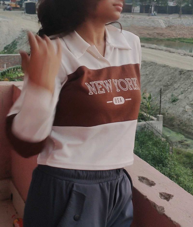 Full Sleeve Crop Top