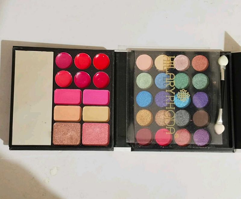 HILARYRAHODA EYESHADOW KIT