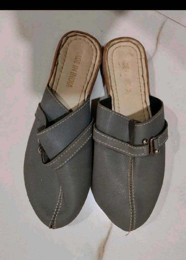 Gray Mule Slides - Casual Comfort