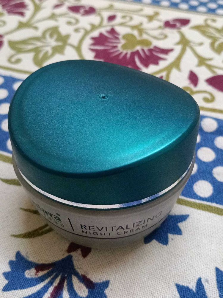 Himalaya Night Cream