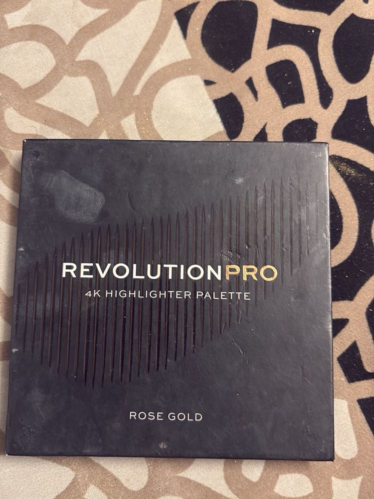 Revolution Pro Highlighter Palette