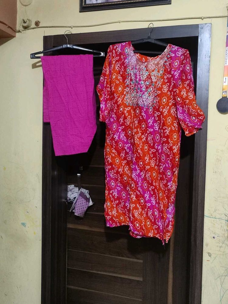 Bandhani Print Kurti With Salwar